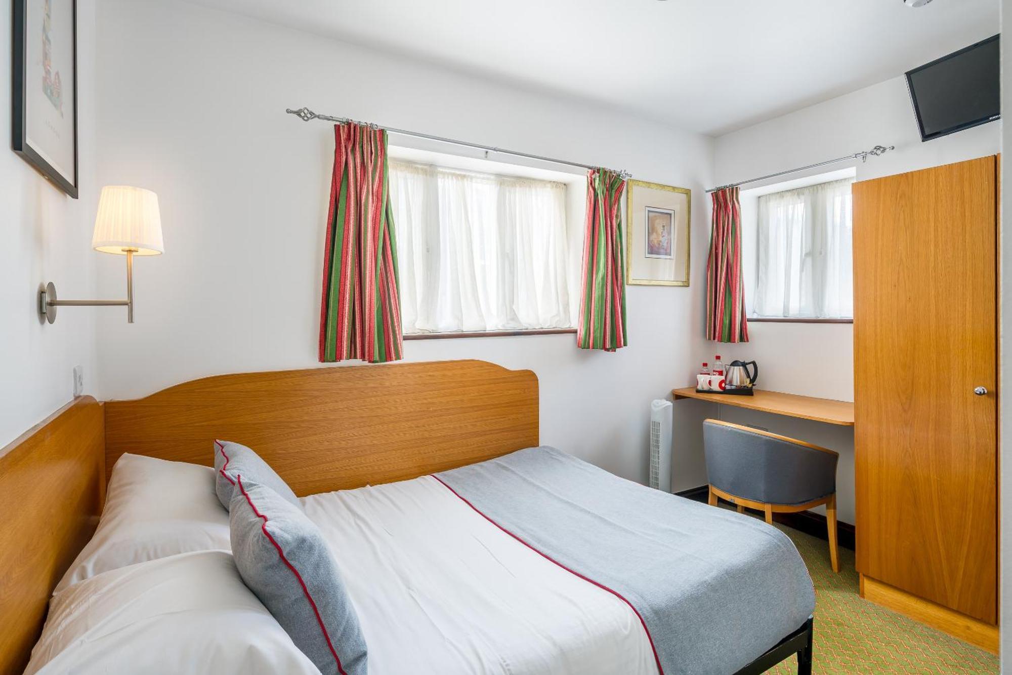 Oyo Abbey Hotel, London Shepherd'S Bush Market Ngoại thất bức ảnh